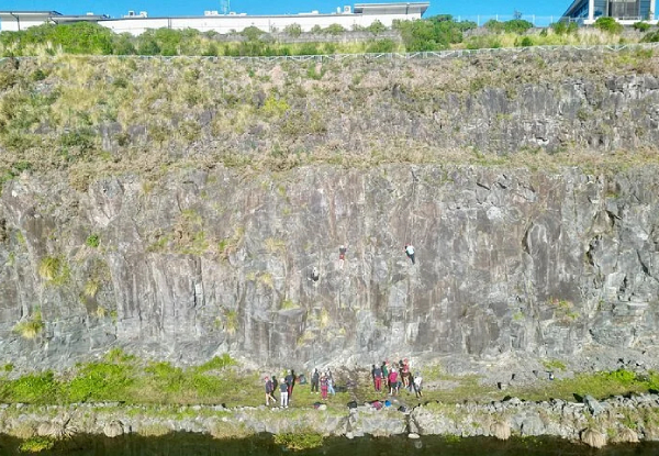 Full Day Outdoor Rock Climbing Adventure Discover Maungarei Springs (Stonefields) in Auckland - Option for Half Day