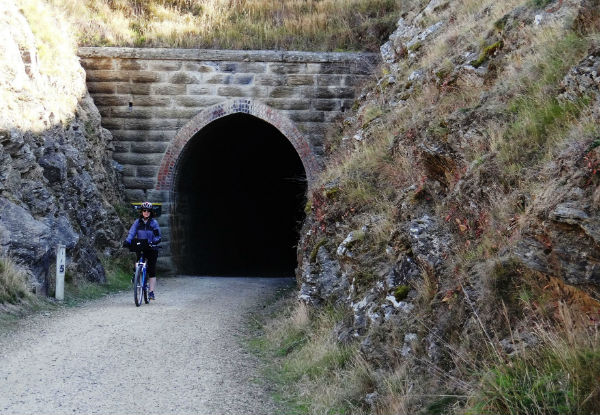 Four-Day/Three-Night Otago Central Rail Trail Cycle Tour