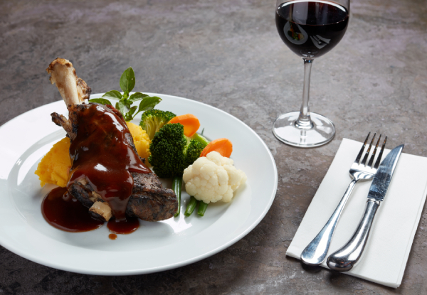 Two-Course Platter & Mains for Two People incl. Drinks - Options for up to Ten People