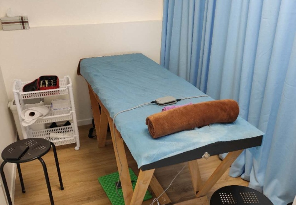60-Minute Massage & Herbal DDS Therapy Appointment for One Person
