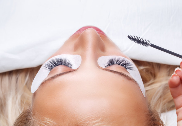 Classic Individual Eyelash Extensions