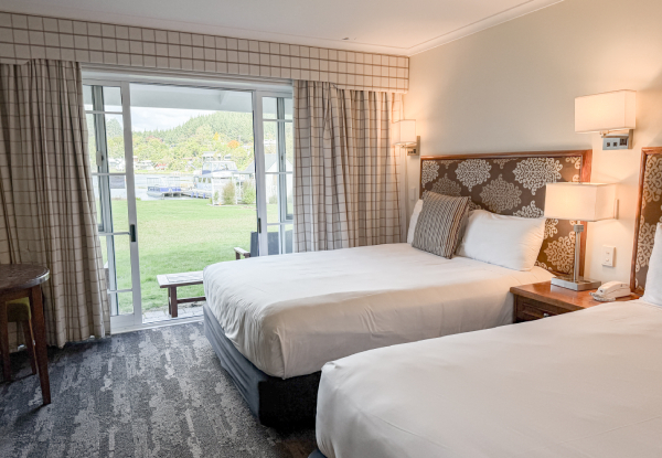 4.5-Star Rotorua Stay for Two People in a King/Twin Room incl. Daily Cooked Breakfast, Welcome Basket, $50 F&B Credit, Late Checkout, Parking, Lawn Tennis, Kayak Hire - Option to Upgrade to Lakeview Room