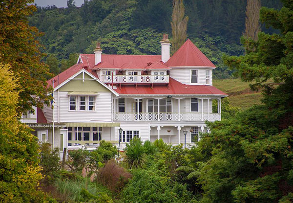 Two-Night Family Waitomo Cave Ruakuri Experience incl. Accommodation at Waitomo Caves Hotel & Two-Hour Cave Adventure