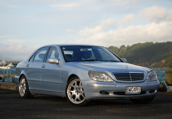 $300 for Luxe Wedding Luxury Car Hire or $480 for an Amour Wedding Package One-Day Hire