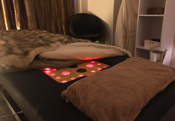 Premium 90-Minute Glowing Spa Packages - Options for Hot Stone Massage, Swedish or Deep Tissue Massage incl. Sauna or Steam Bed & Head Massage