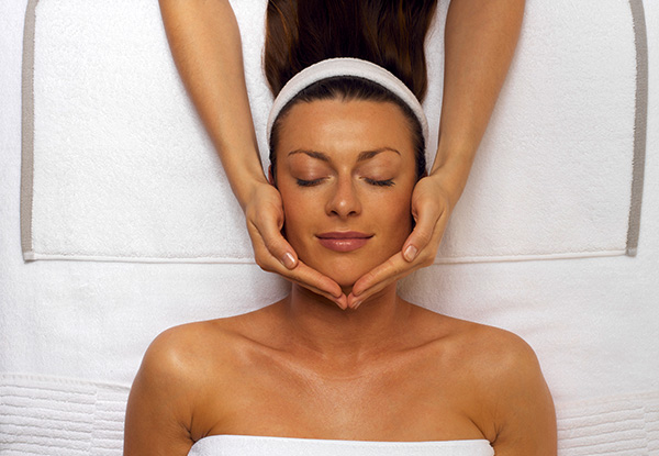 60-Minute Facial incl. Face & Neck Massage, Brow Shape, Brow & Eyelash Tint