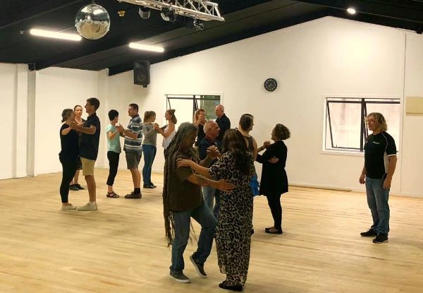 Adult Beginners Six-Week Latin American & Modern Ballroom Dance Class
