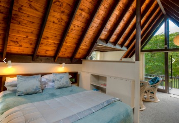 Cosy Coromandel Stay for Two incl. Late Check Out & $15 Food Voucher - Option for Two or Three Nights