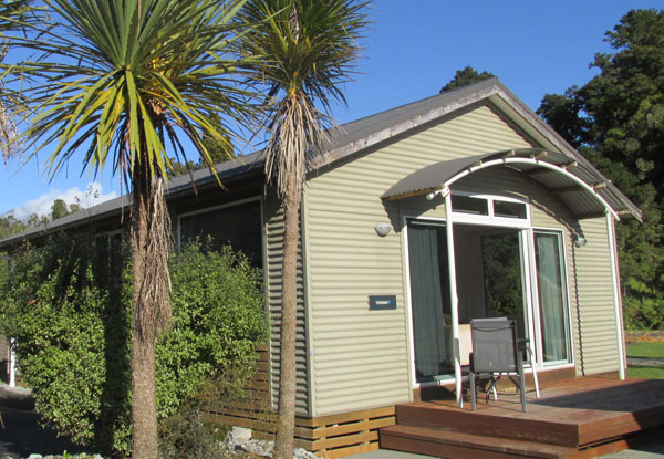 One-Night Franz Josef Alpine Retreat Stay for up to Four People incl. Continental Breakfast - Option for Three Nights