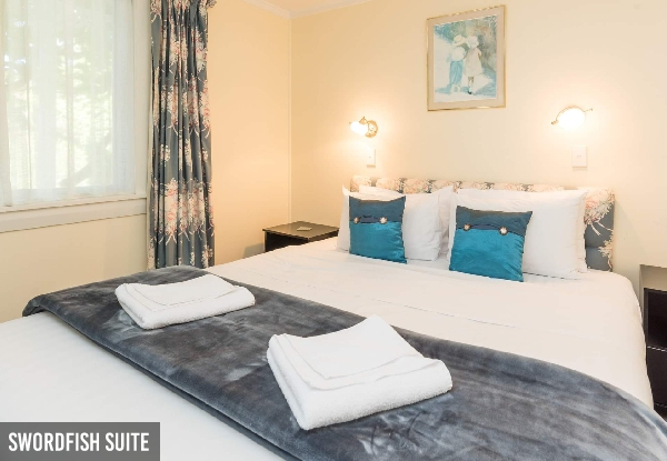 Two-Night Paihia Stay for Two People incl. Chocolates & Bottle of Wine on Arrival - Seven Rooms Available & Option for Four People