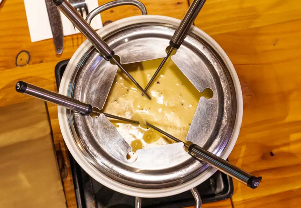 Cheese or Chocolate Fondue Experience for Three to Four People