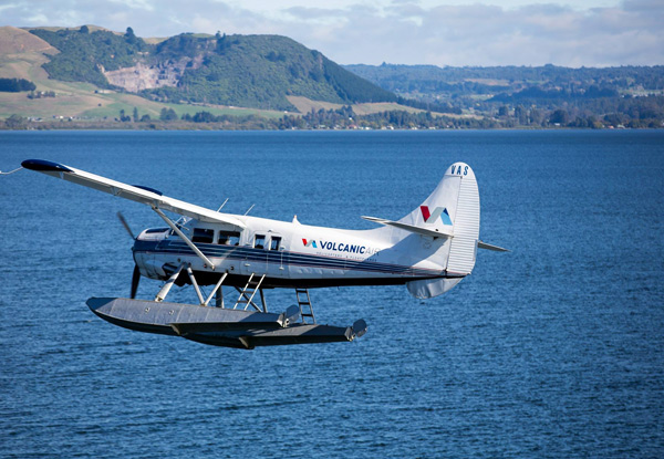 Crater Lakes Flight by Floatplane incl. Two-Hour Natural Hot Pool Experience for One Person - Options for Two or Four People