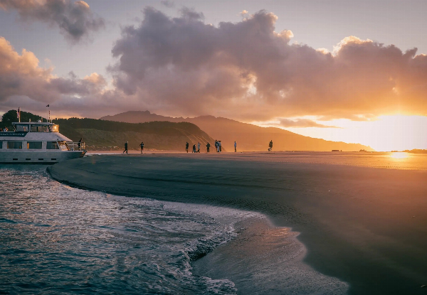 90-Minute Raglan Sunset Harbour Cruise - $78.91 per Adult — photo 8
