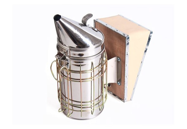 Bee Smoker with 100mm Leatheroid & Guard