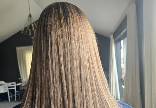 Short Hair Full Head Foils incl. Toner, Shampoo, Intense Hair Treatment, Blow Wave & Style - Mobile Service