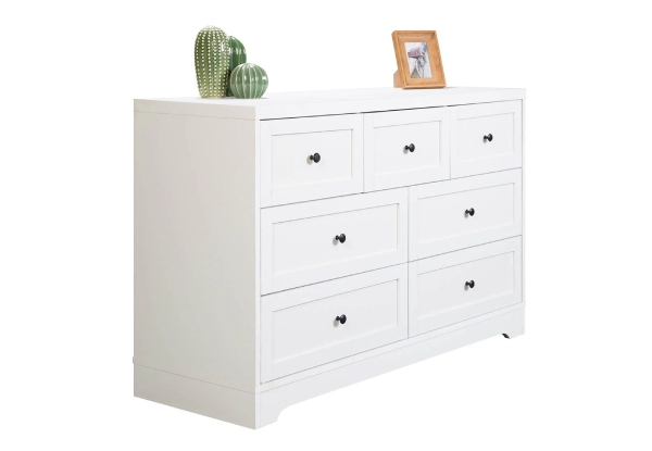 Franska Seven-Drawers Chest