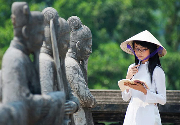 Per-Person Twin-Share 11 Day Essential Vietnam Tour incl. Accommodation, Transport, English Speaking Guide, Domestic Flights, Two Day Boat Cruise & More