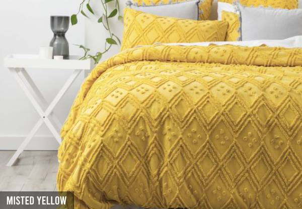 Medallion Vintage Tufted Quilt Cover Incl. Pillowcase - Available in Five Colours & Three Sizes