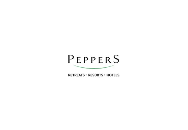 Peppers Clearwater Resort Luxury Romantic Two-Night Getaway for Two incl. Three-Course Dinner in The Lakes Resturant, Welcome Cocktail, Super Late Checkout, Full Breakfast & Parking