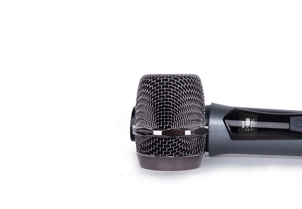 Wireless Karaoke Microphone - Two Colours Available