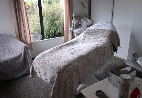 1.5 Hour Pamper Package incl. 45-Minute Full Body Massage & 45 min Microdermabrasion Facial