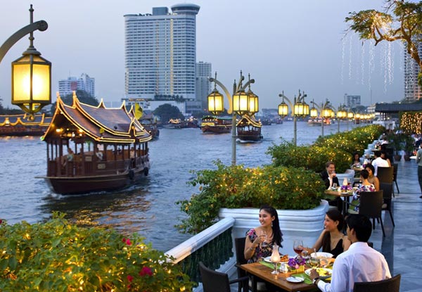 Per-Person Twin-Share Thailand Stopover Foodie Tour incl. One Nights Accommodation, A Bangkok Chinatown Food Crawl, Meals & Activities - Option for a Solo Traveller