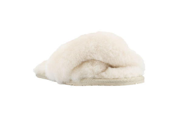 Ugg Roughland Crossover Scuff - Available in Three Colours & Six Sizes