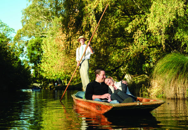 Spring Time Punting on the Avon for One Person at Worcester Street Bridge Landing