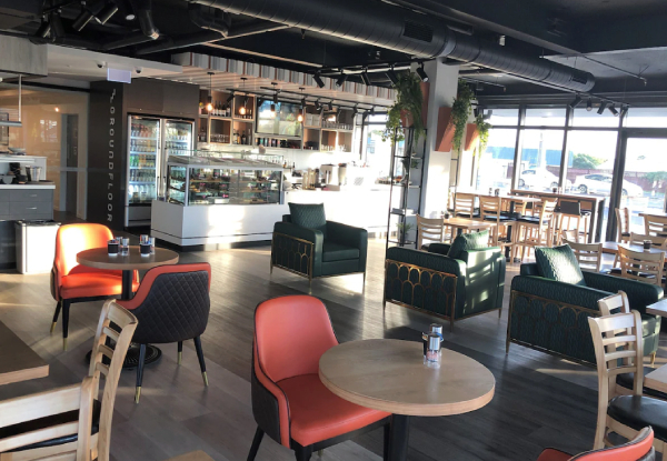 Auckland Stay for Two at the Ramada Manukau in a Deluxe Room incl. Daily Cooked Breakfast, Car Park, Late Check-Out, & Early Check-In - Option for Two-Nights