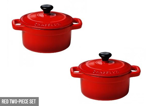 Chasseur Stoneware Cocotte Range - Three Colours Available & Option for Two-Piece or Six-Piece Set