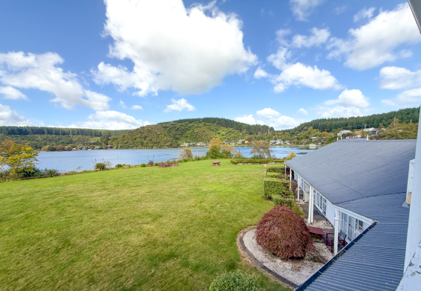 4.5-Star Rotorua Stay for Two People in a King/Twin Room incl. Daily Cooked Breakfast, Welcome Basket, $50 F&B Credit, Late Checkout, Parking, Lawn Tennis, Kayak Hire - Option to Upgrade to Lakeview Room
