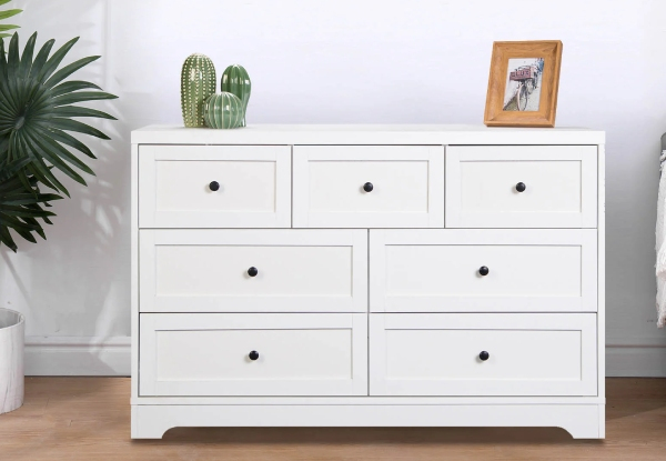 Franska Seven-Drawers Chest