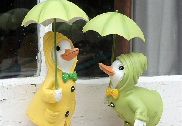 Pair of Umbrella Duck Garden Resin Statue