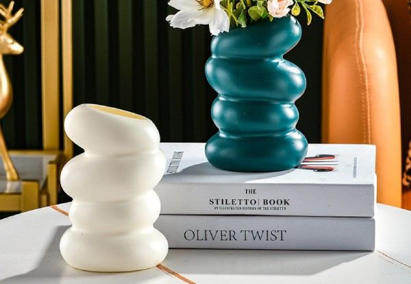 Plastic Spiral Vase - Available in Two Colours & Option for Two-Pack