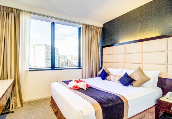 One-Night, 4 Star Auckland City Centre Stay for Two People in a One-Bedroom Suite incl. Buffet Breakfast & Late Checkout - Options for Two or Three Nights