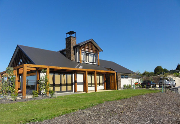 Two-Night Vineyard Bed & Breakfast Accommodation for Two Adults incl. Daily Continental Breakfast - Option for Three Nights