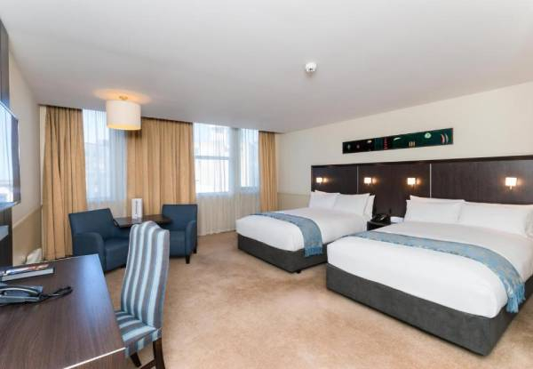 Weekend Stay At Scenic Hotel Southern Cross incl. Early Check-in & Late Check-out, Arrival Petit Fours, Daily Buffet Breakfast for Two People & Gym Access - Option for One or Two-Nights Stay in Superior King/Twin Room or Tower King/Twin Suite