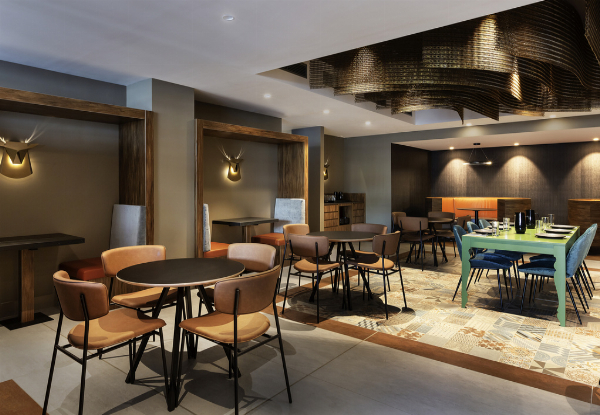One-Night Auckland CBD Stay for Two at Mercure Hotel Queen St incl. Breakfast, Late Checkout & $30 Credit towards Food at The Basement Restaurant & Bar - Option for Two Nights