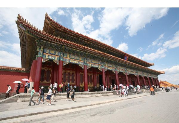 Per-Person, Twin-Share Eight-Day China Tour with Premium Accommodation, Transfers, Domestic Flight, English Speaking Guide & More
