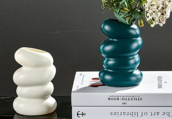 Plastic Spiral Vase - Available in Two Colours & Option for Two-Pack