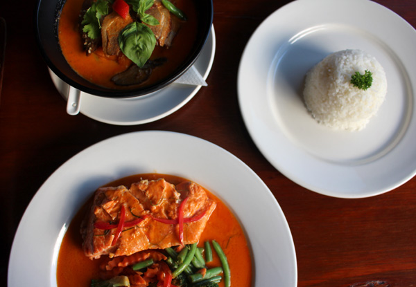 Thai Dining Experience for Two incl. Shared Platter, Two Main Meals, a Bowl of Rice and Two Glasses of Wine