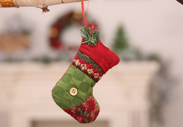 Six-Pack Christmas Tree Pendants