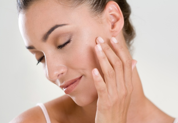 One-Hour Glam-to-Glow Facial for One Person incl. Cleanse, Scrub & Rejuvenating Facial Massage