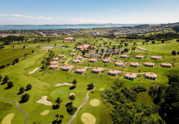 One-Night 4-Star Rydges Formosa Golf Resort Getaway incl. Round of Golf, Welcome Drinks on Arrival, 50% off Breakfast, 20% of all Food & Beverages Purchased, Parking & WiFi - Options to Stay in Deluxe or Two-Bedroom Villa and for up to Three-Night Stays