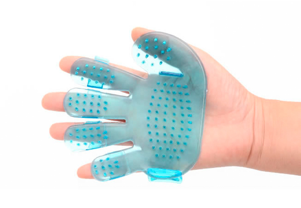 Pair of Pet Massage Gloves - Two Colours Available