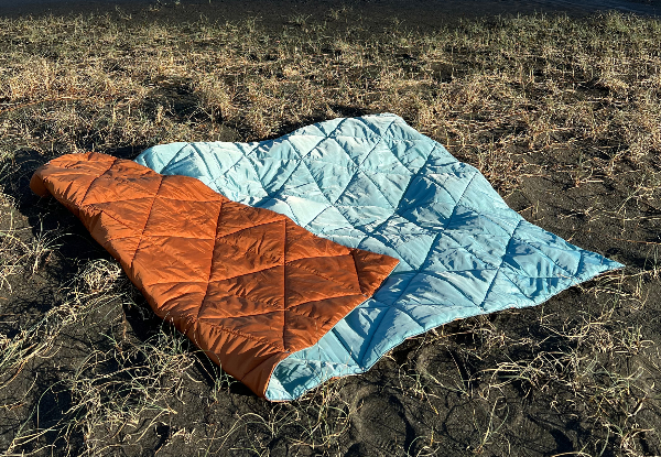 Chillmode Cosy & Portable Wearable Travel Blanket - Two Colours Available