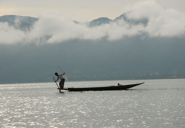 Burma (Myanmar) Explored 12-Day Tour for Two People incl. Accommodation with Daily Breakfast, Internal Flights, Entrance Fees, Transportation & More ($2195 Per Person)