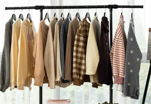 Movable Clothes Hanger Rack