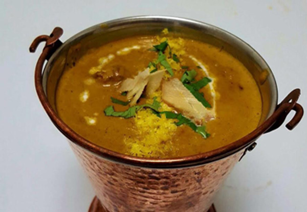 Curry, Rice, Poppadum, Mango Lassi & Naan Takeaway Combo