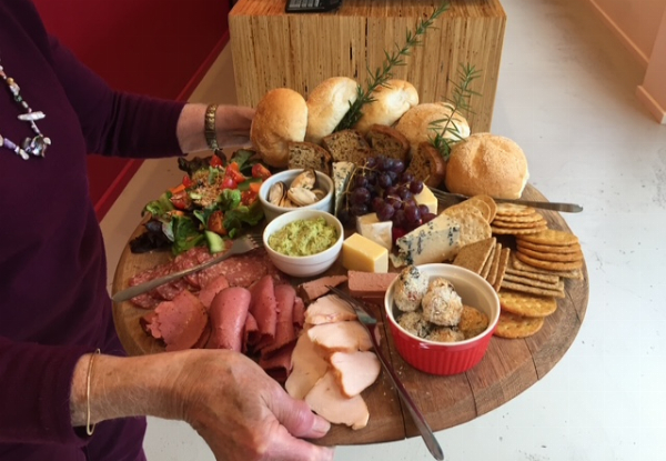 Food & Wine Experience for Two People in Hawkes Bay incl. 10% Discount off Any Hawkes Ridge Goods